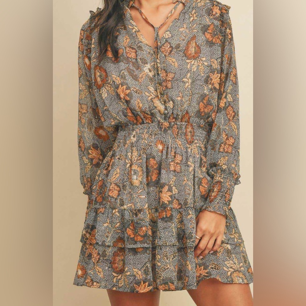 Dress Forum dress NWT size large,(hard to find in this size) by dress forum
